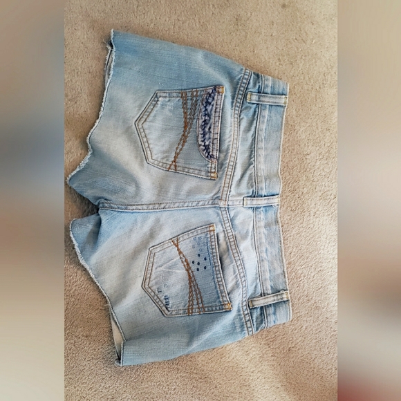 Old Navy shorts - Picture 2 of 2